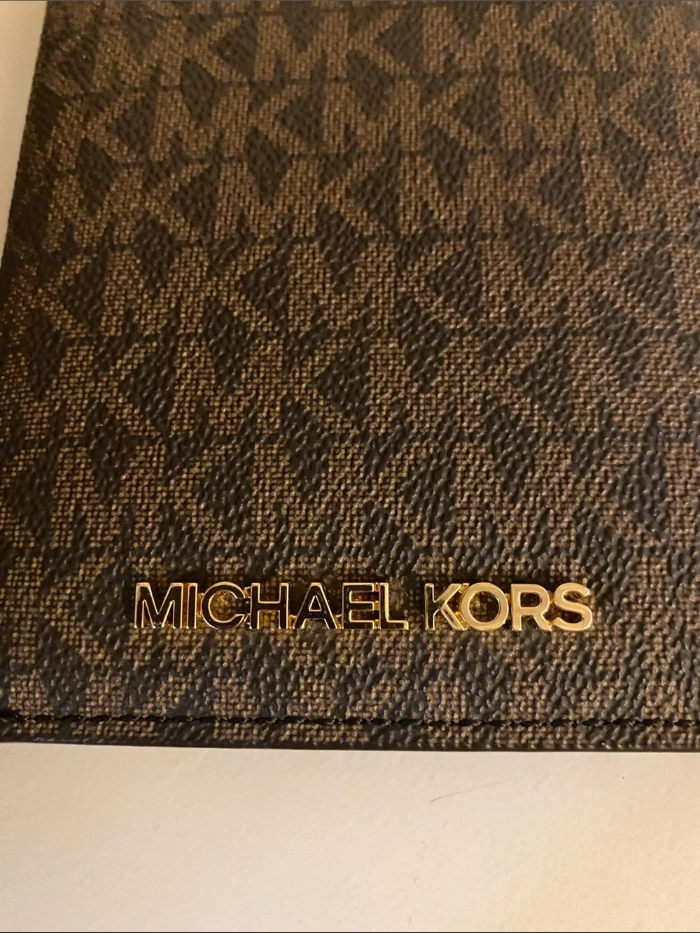 Michael Kors passport holder - BRAND NEW